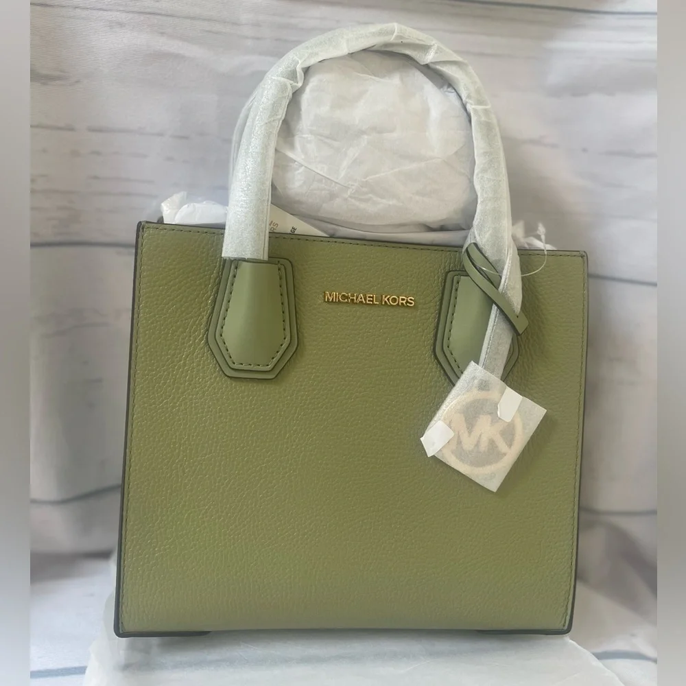 Michael Kors Mercer  Messenger Crossbody bag